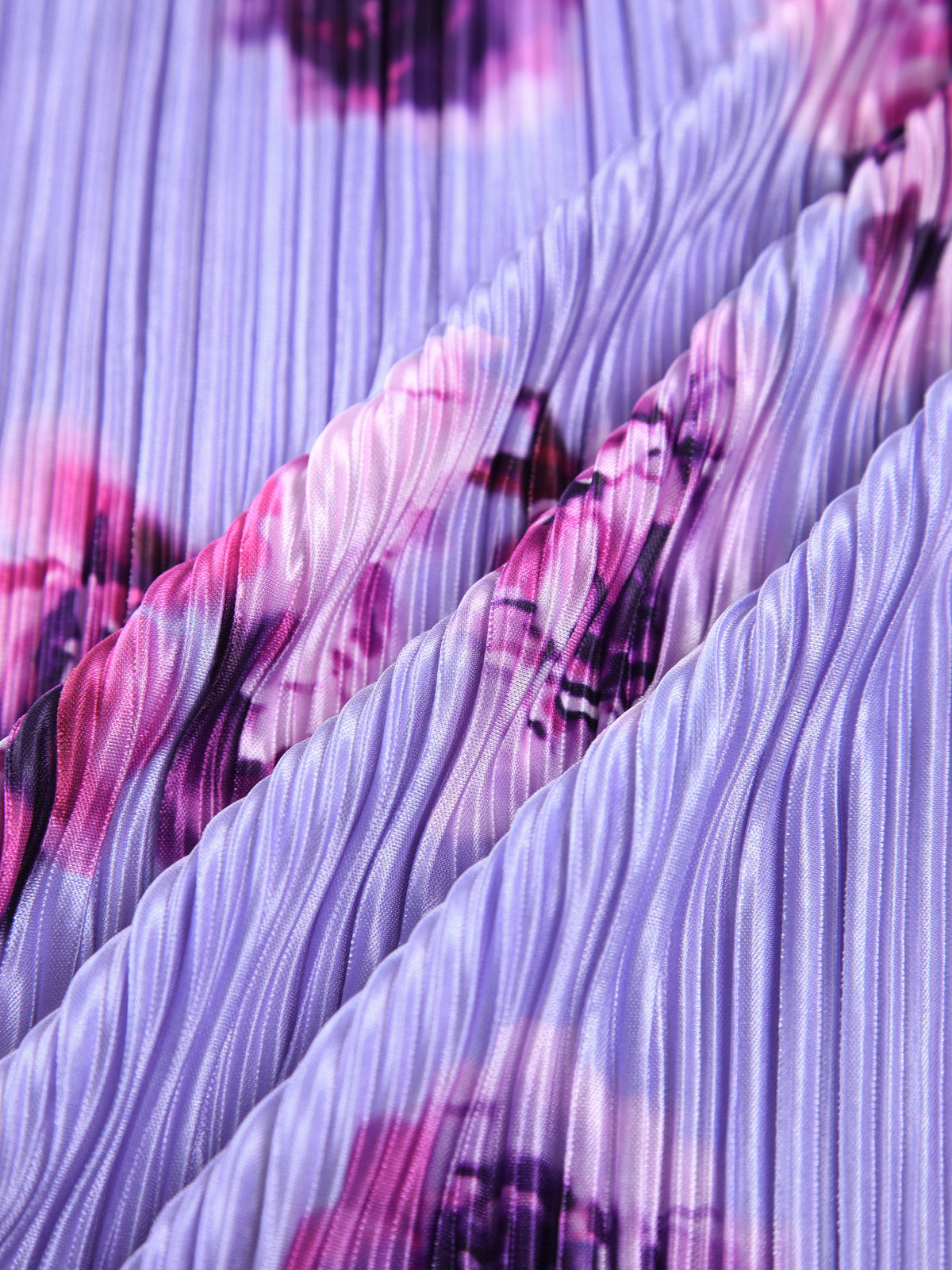 Sukienka Maxi w Plisy z Kwiatowym Wzorem – Elegancka