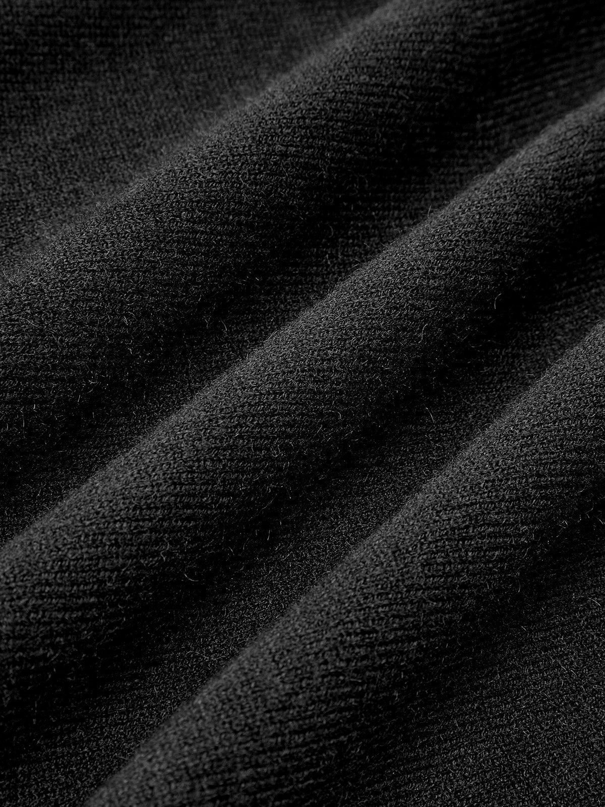 Sukienka Swetrowa z Plisami – Elegancka Krótka Sukienka Damska z Wysokim Rozciągliwością