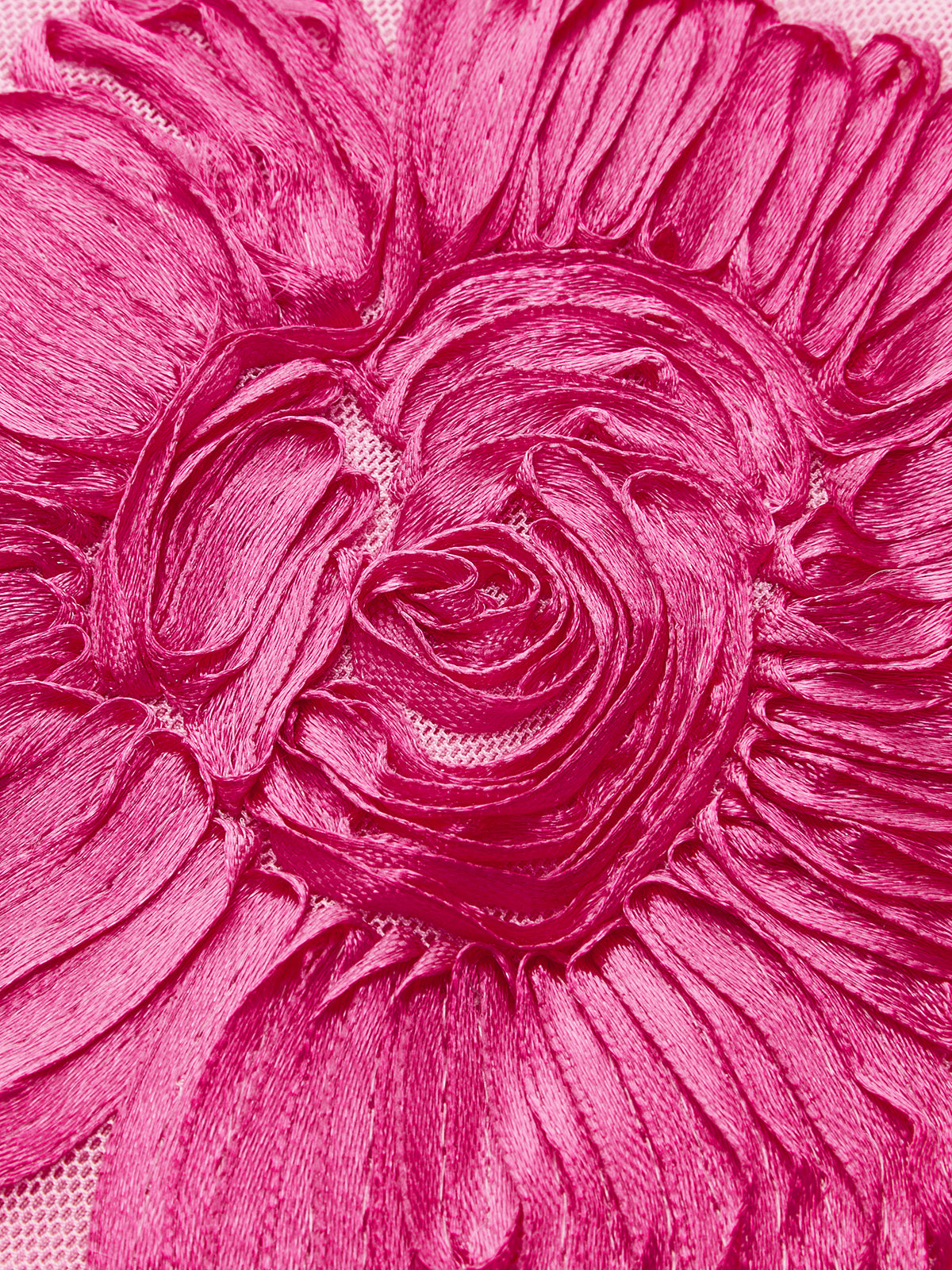 Sukienka Romance Floral – damska sukienka z siateczki z odkrytymi plecami i żakardowymi detalami