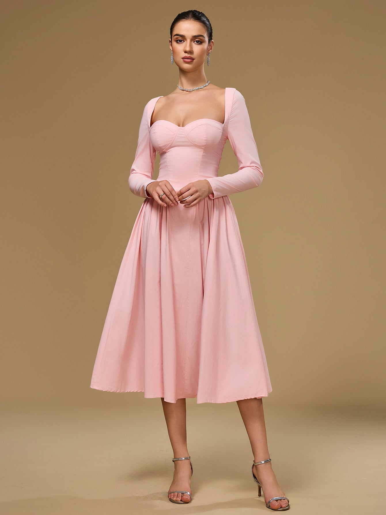 Sukienka Maxi na Długim Rękawem i Wiązaniem - Elegancka Sukienka A-Line