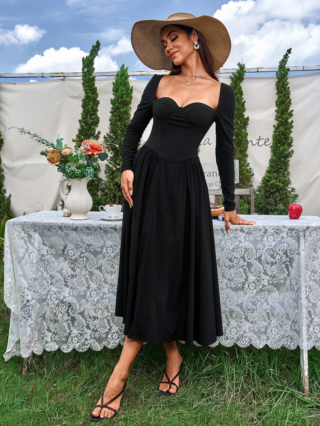 Sukienka Maxi na Długim Rękawem i Wiązaniem - Elegancka Sukienka A-Line