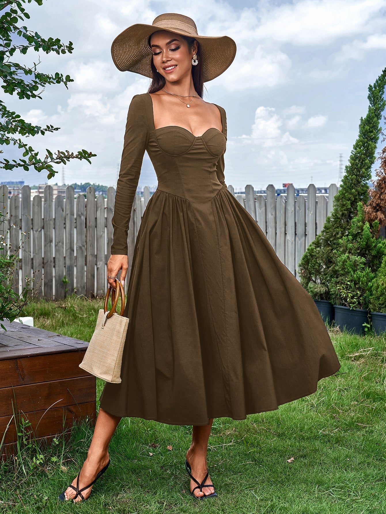 Sukienka Maxi na Długim Rękawem i Wiązaniem - Elegancka Sukienka A-Line