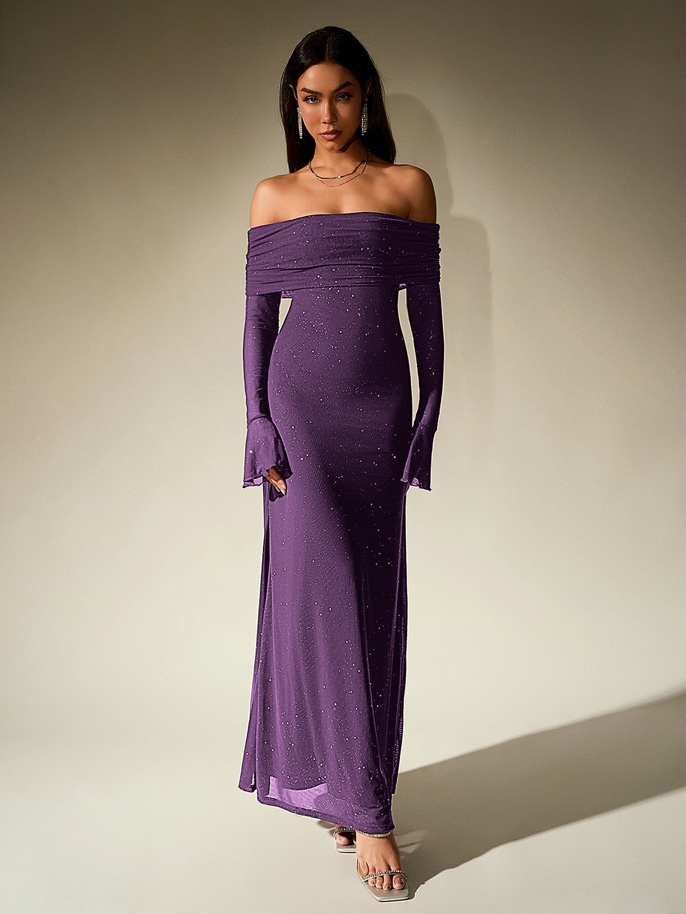 Sukienka Maxi z Siatki i Cekinów na Ramiączkach – Błyszcząca, Elegancka