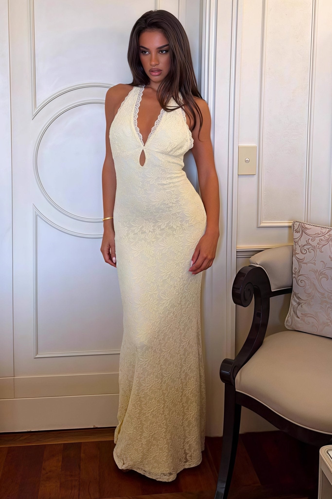 Bianca Koronkowa Sukienka Halter Bodycon Maxi
