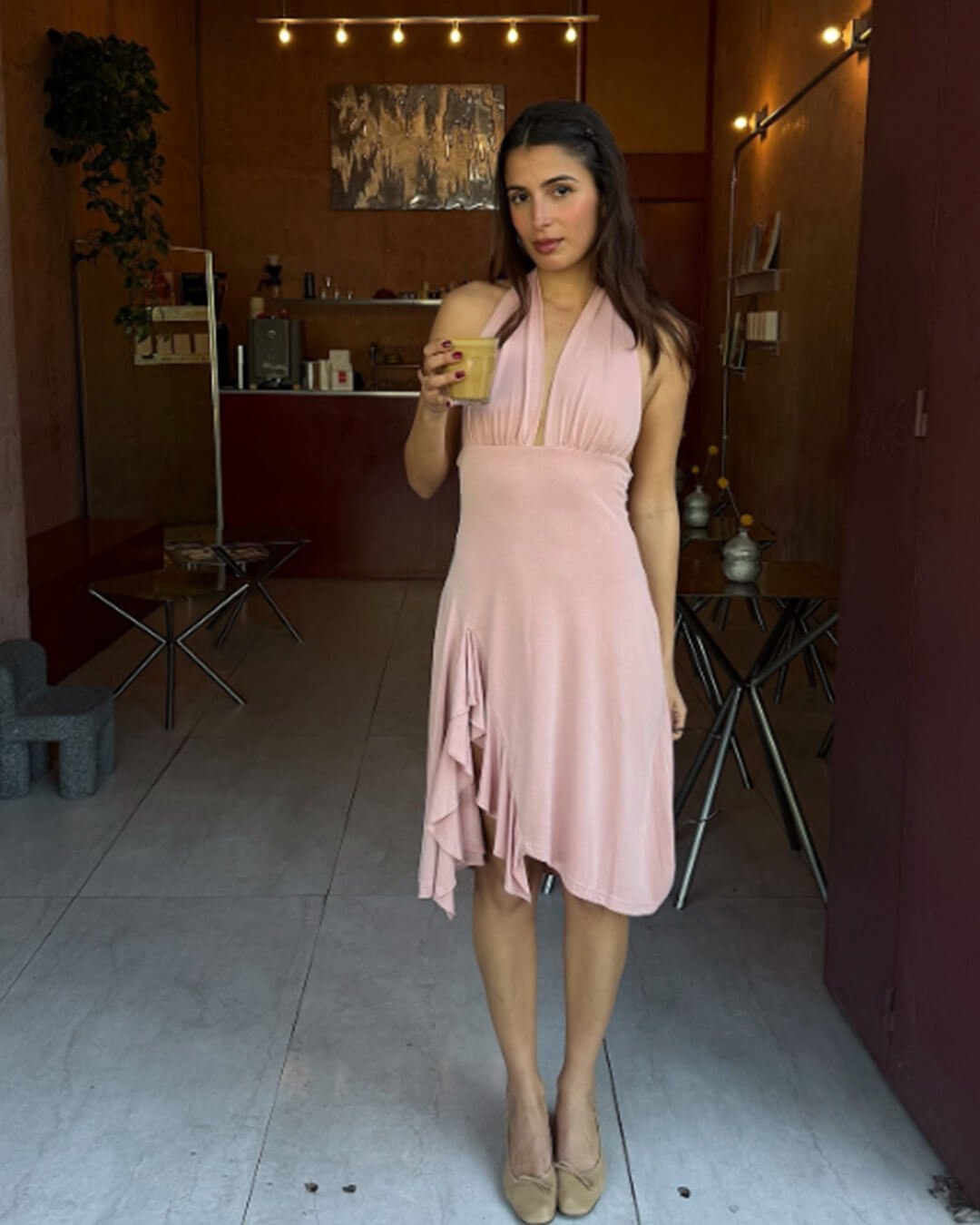 Stella Sukienka Mini z Odkrytym Plecami na Szyi