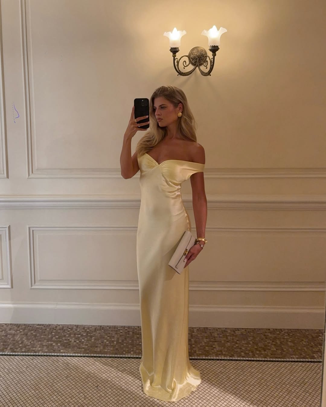 Sukienka Maxi Alice z satyny bez ramiączek