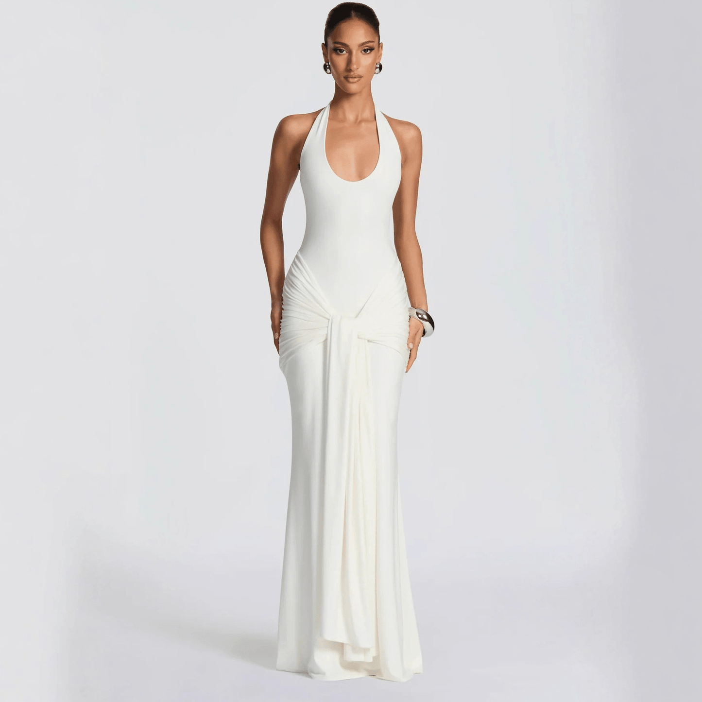 Sukienka maxi Charlot bez pleców w slim fit