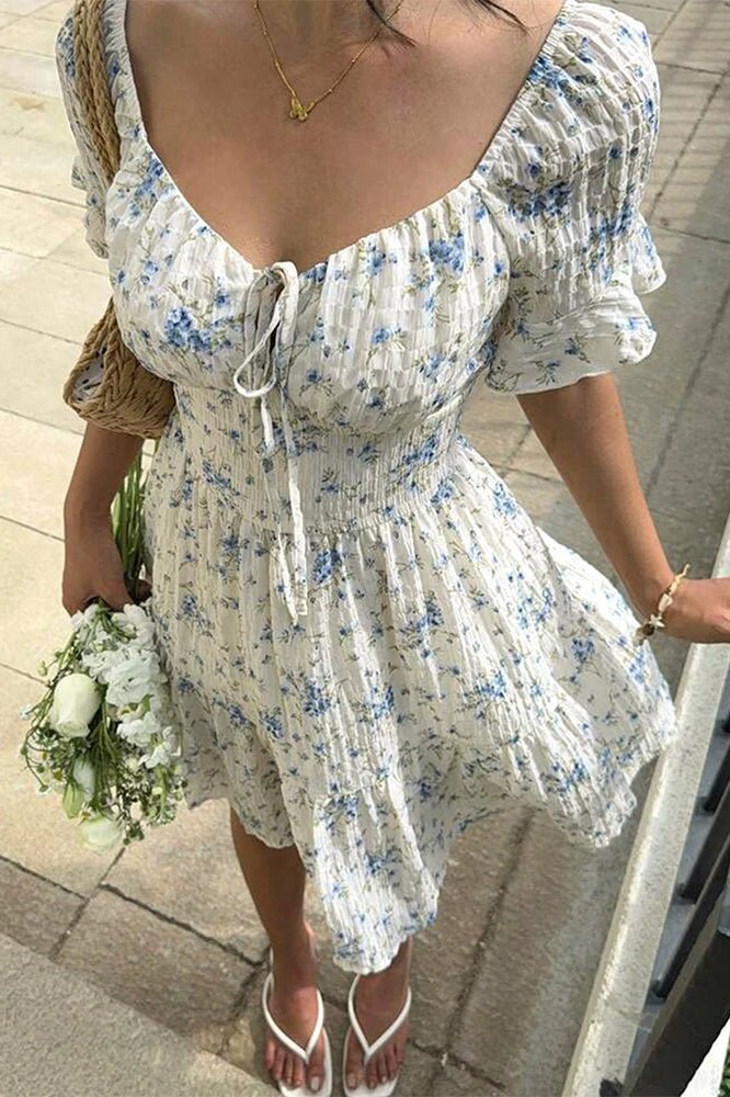 Sukienka mini Liliana Florales z sznurowaniem