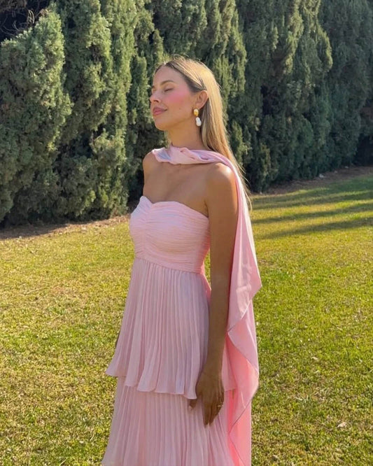 Michelle Sukienka maxi bez ramiączek z plisami i falbanami