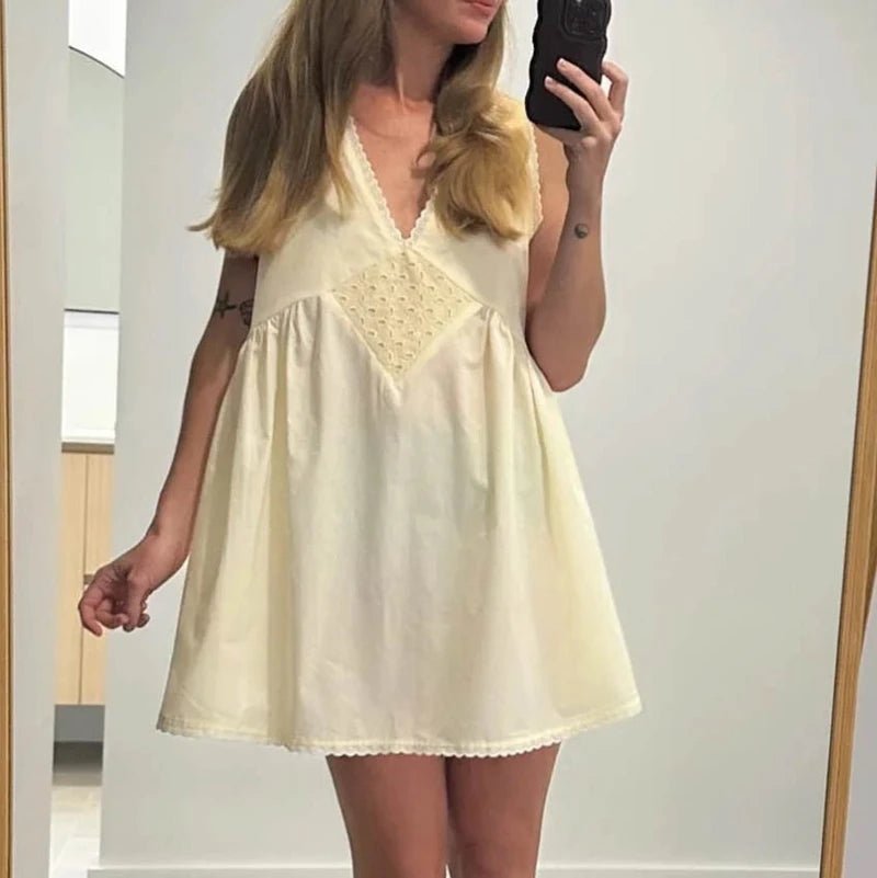 Olivia Boho Sukienka Mini z Koronkowym Wykończeniem