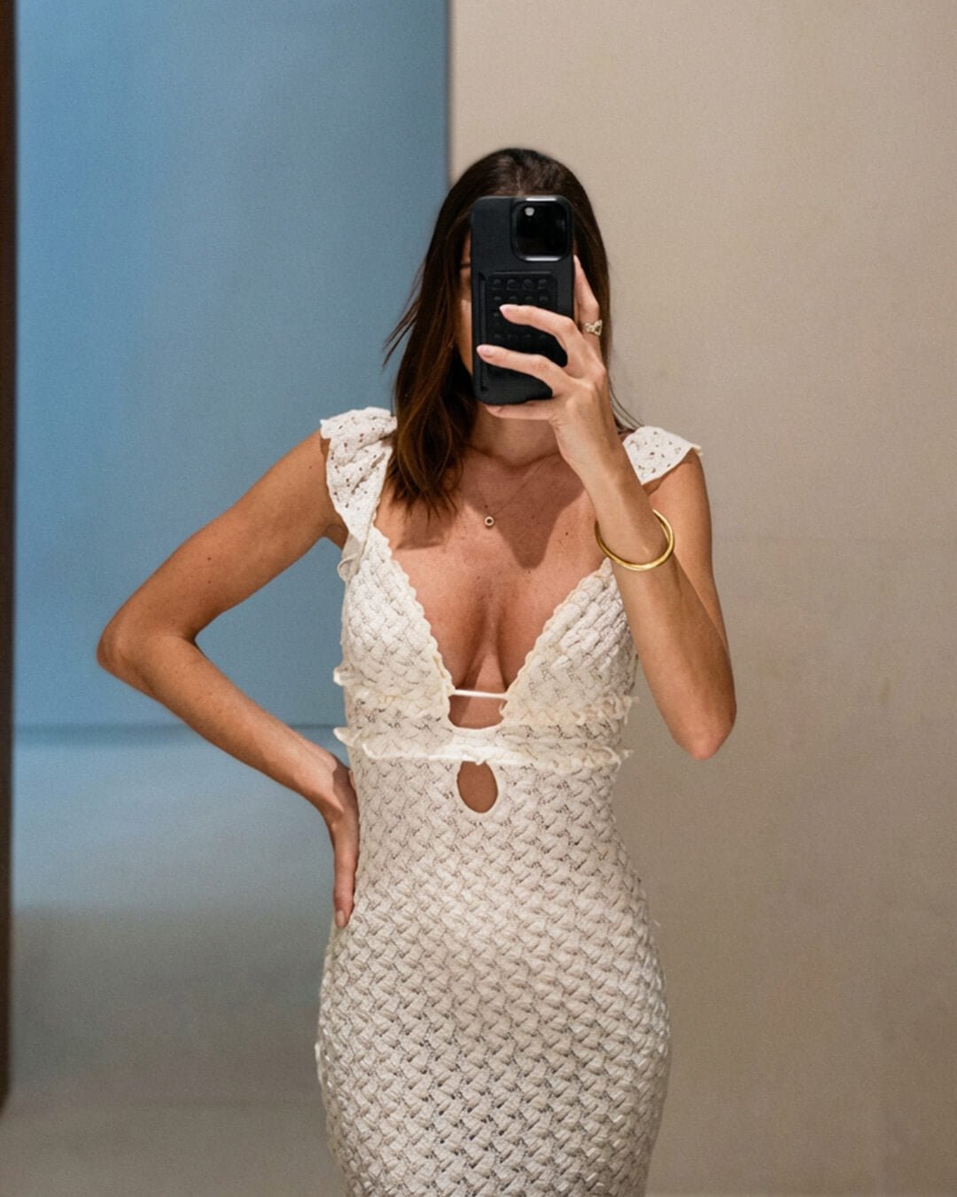Sukienka Maxi Vanessa z koronką i głębokim dekoltem