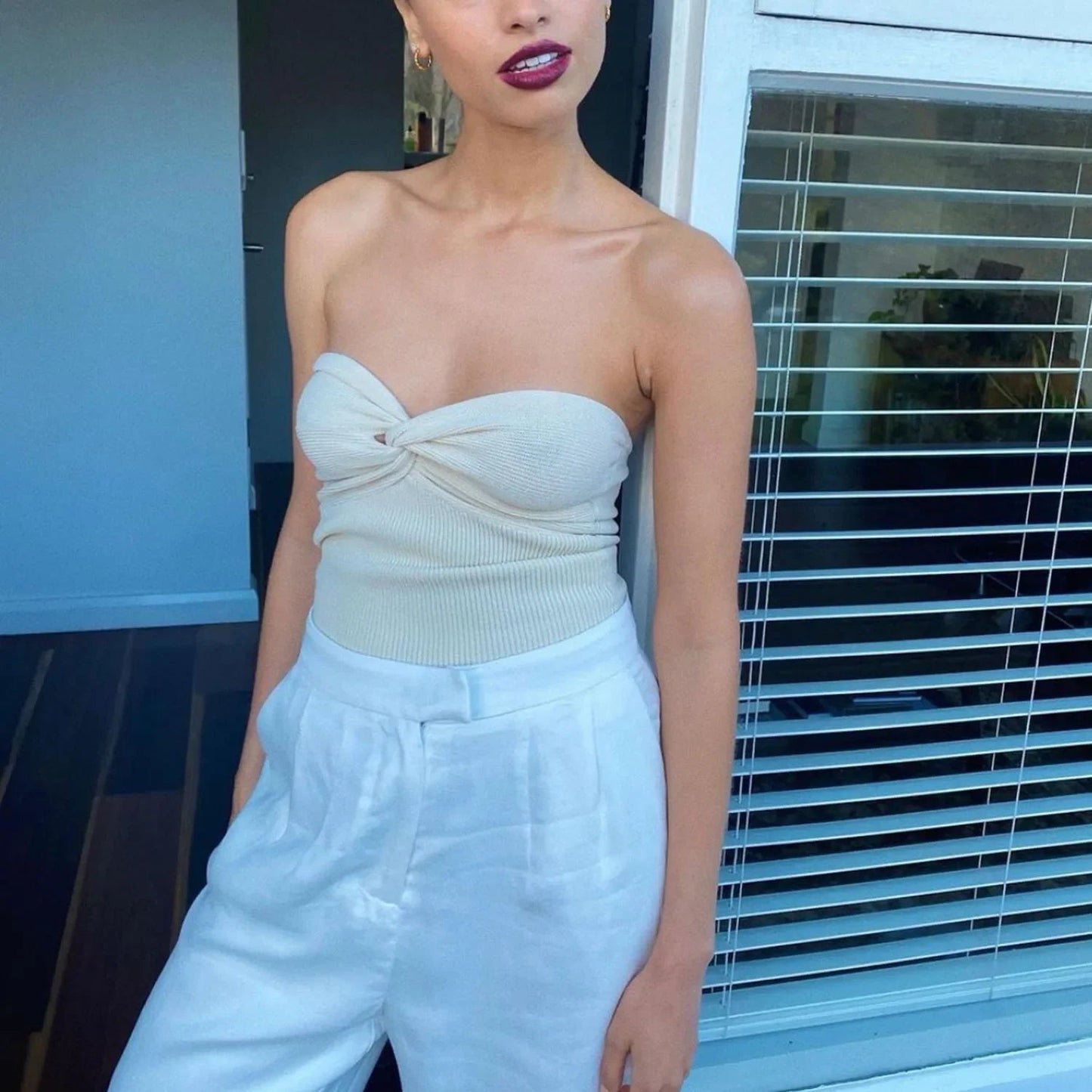 Top Iris Bez Ramiączek Off-Shoulder