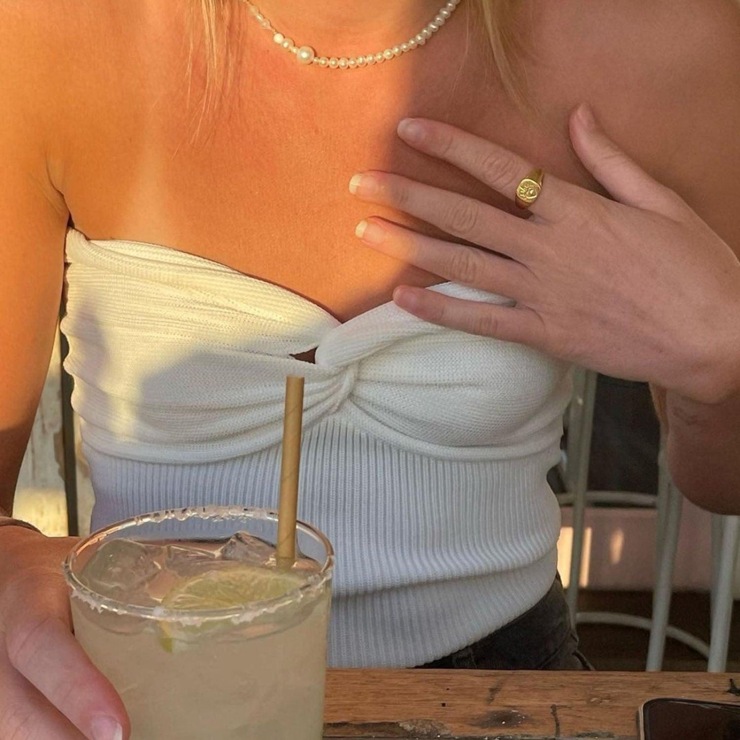 Top Iris Bez Ramiączek Off-Shoulder