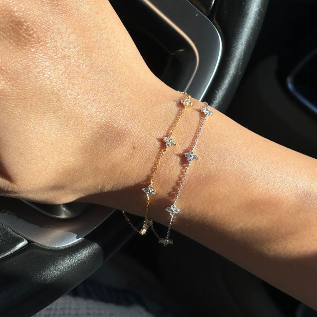 Bransoletka z kwiatami Dina Strass