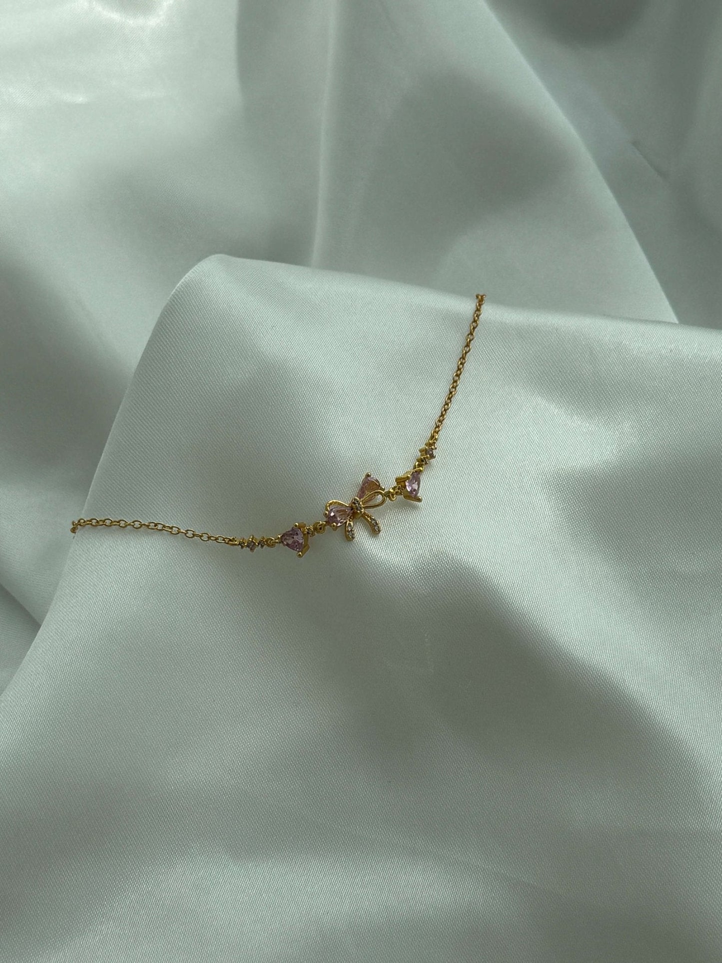 Bransoletka z detalem kokardy Jasmin Zirkonia
